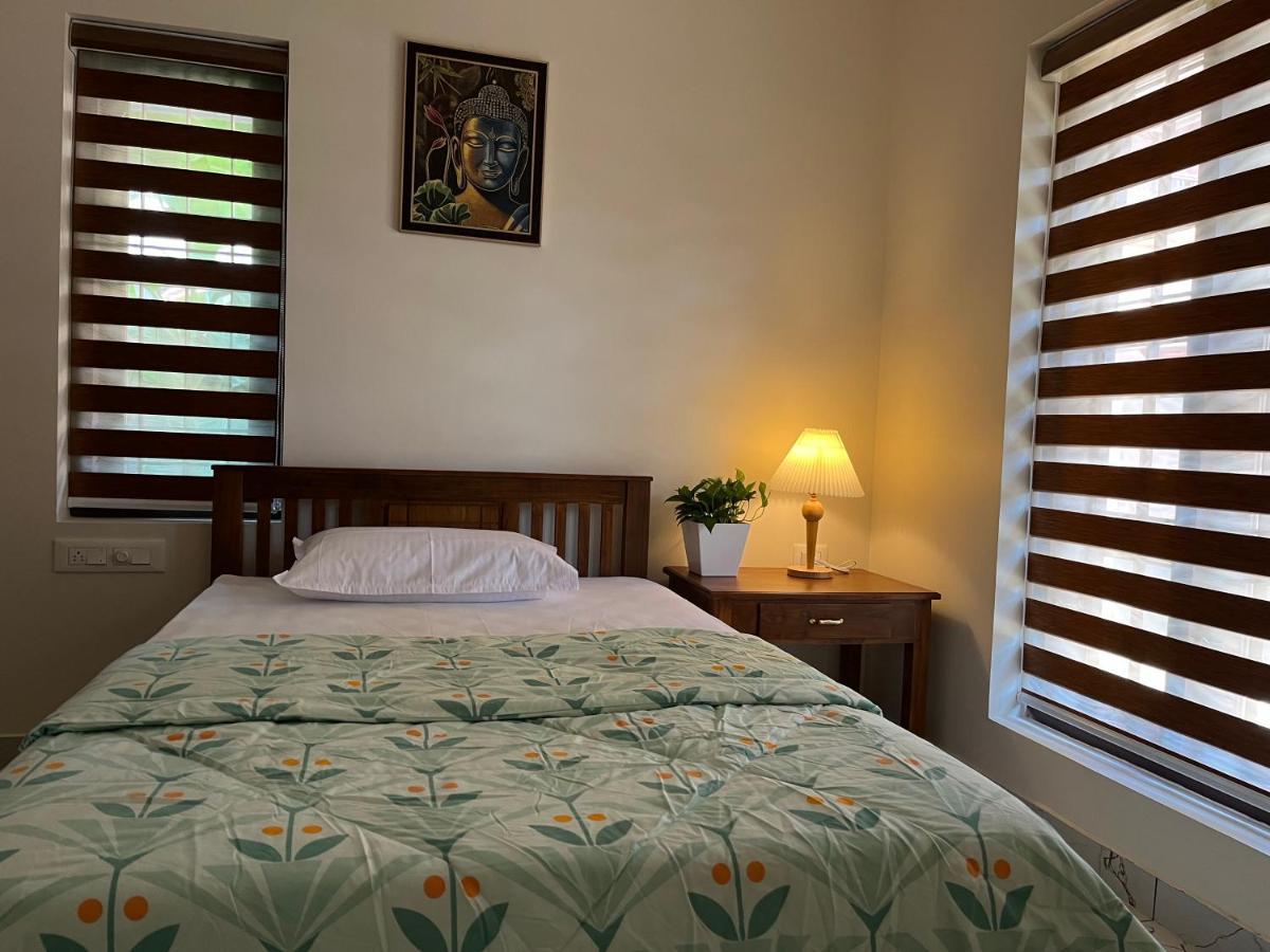 Solomon Apartments,Alappuzha Beach. Bagian luar foto