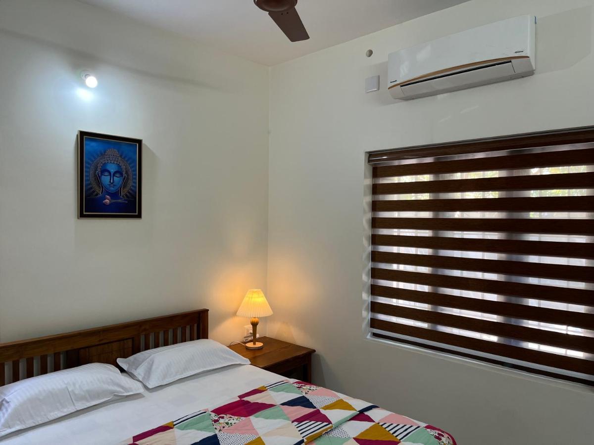 Solomon Apartments,Alappuzha Beach. Bagian luar foto
