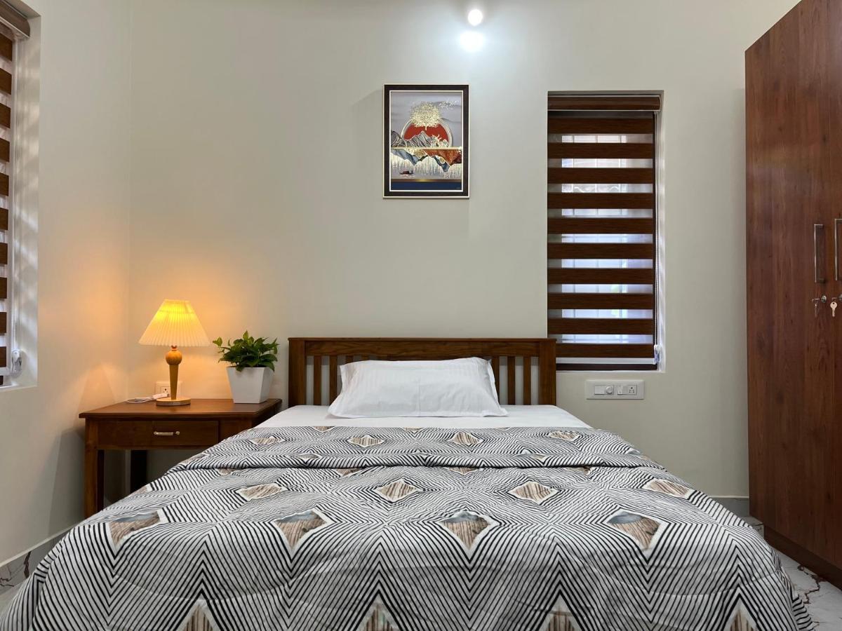 Solomon Apartments,Alappuzha Beach. Bagian luar foto