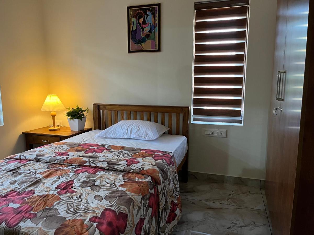 Solomon Apartments,Alappuzha Beach. Bagian luar foto